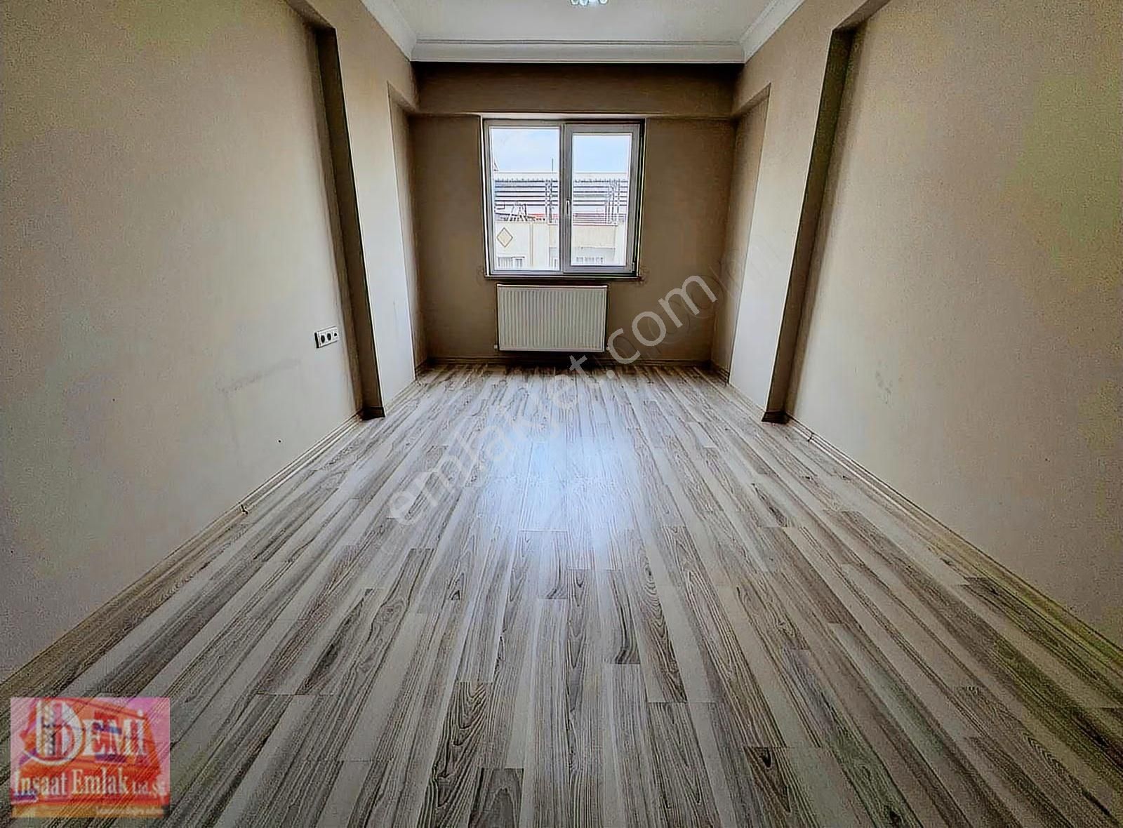 Ana Caddede Asansörlü Arakat 2+1 Cadde Manzaralı Daire - Görsel 16
