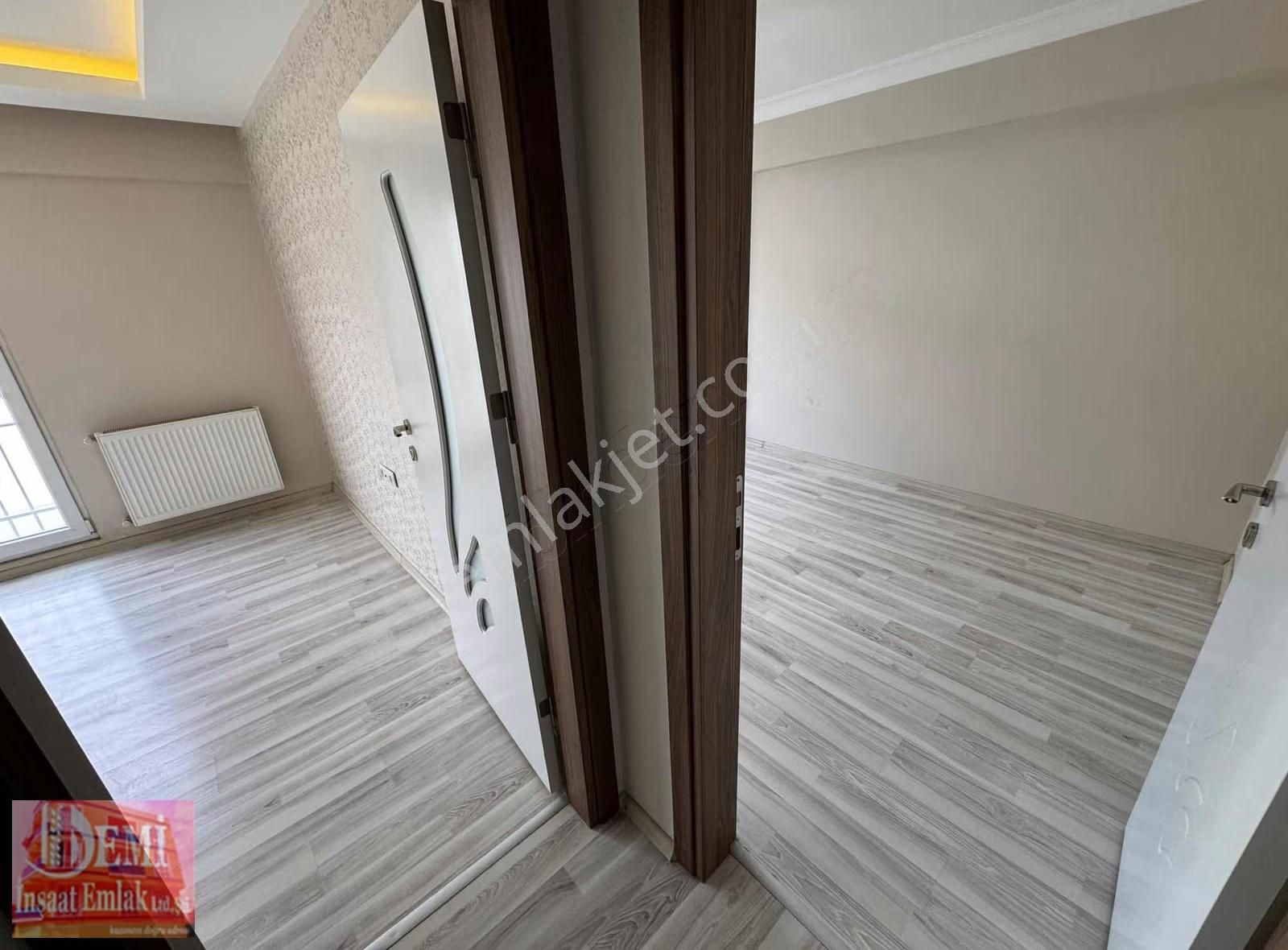 Ana Caddede Asansörlü Arakat 2+1 Cadde Manzaralı Daire - Görsel 25