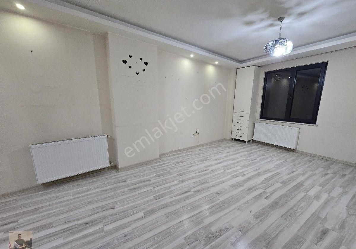 Ege Emlaktan İstanbul Kağıthane Gültepe Harmantepe Mh Kiralık 1+1 Daıre