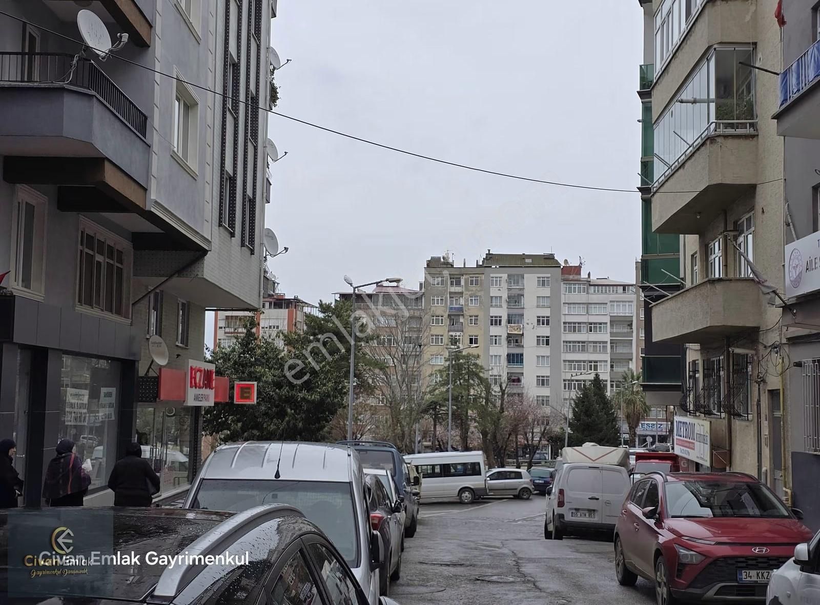 Civan Emlaktan 1+1 Satılık Apart Daire - Görsel 2