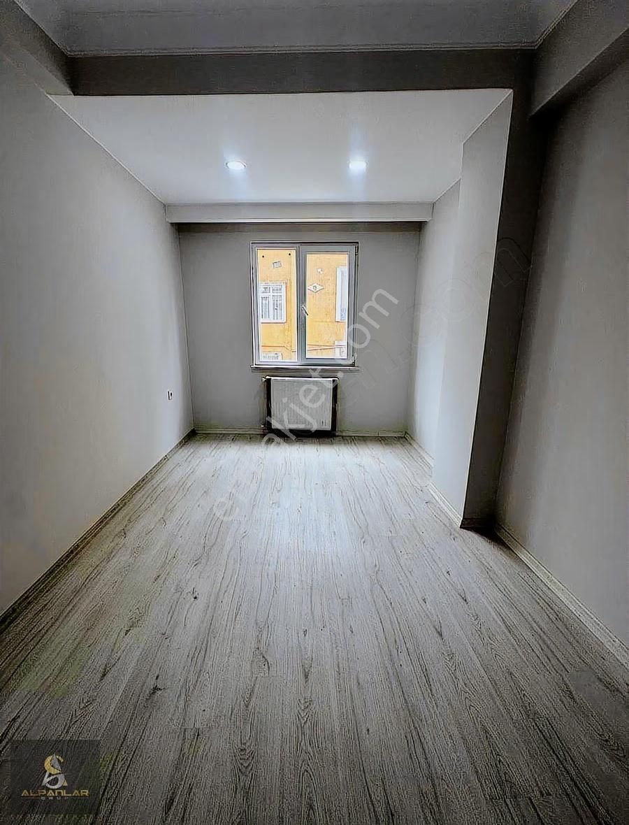İstasyon Mah 1+1 Kiralık Cadde Üzeri Sıfır 1.kat Daire - Görsel 18