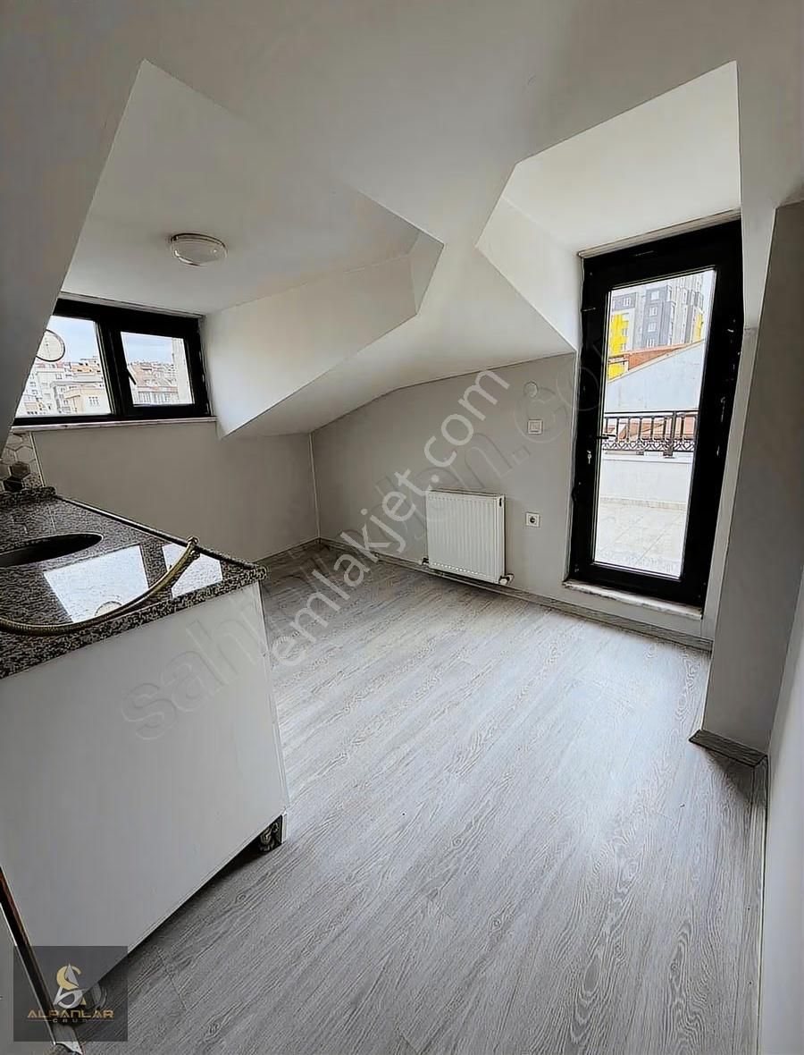 İstasyon Mah. 3+2 Kiralık 160m2 Dubleks Daire - Görsel 13