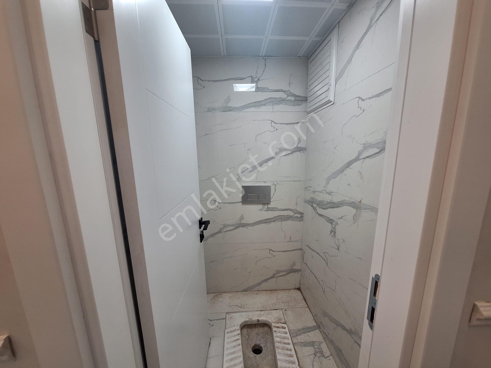 **eryıldız Gayrimenkul'den**gültepe Mah.iskanlı 2+1 Y.giriş Ön Cephe - Görsel 27