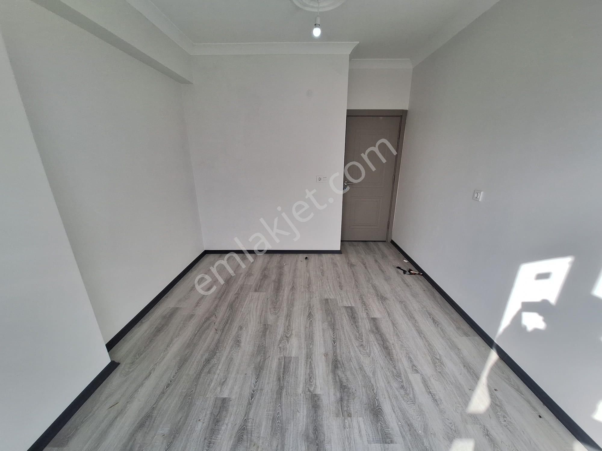 **eryıldız Gayrimenkul'den**bahçelievler Mah.merkezde Lüks 2+1 Daire Fuul Güney Cephe - Görsel 18