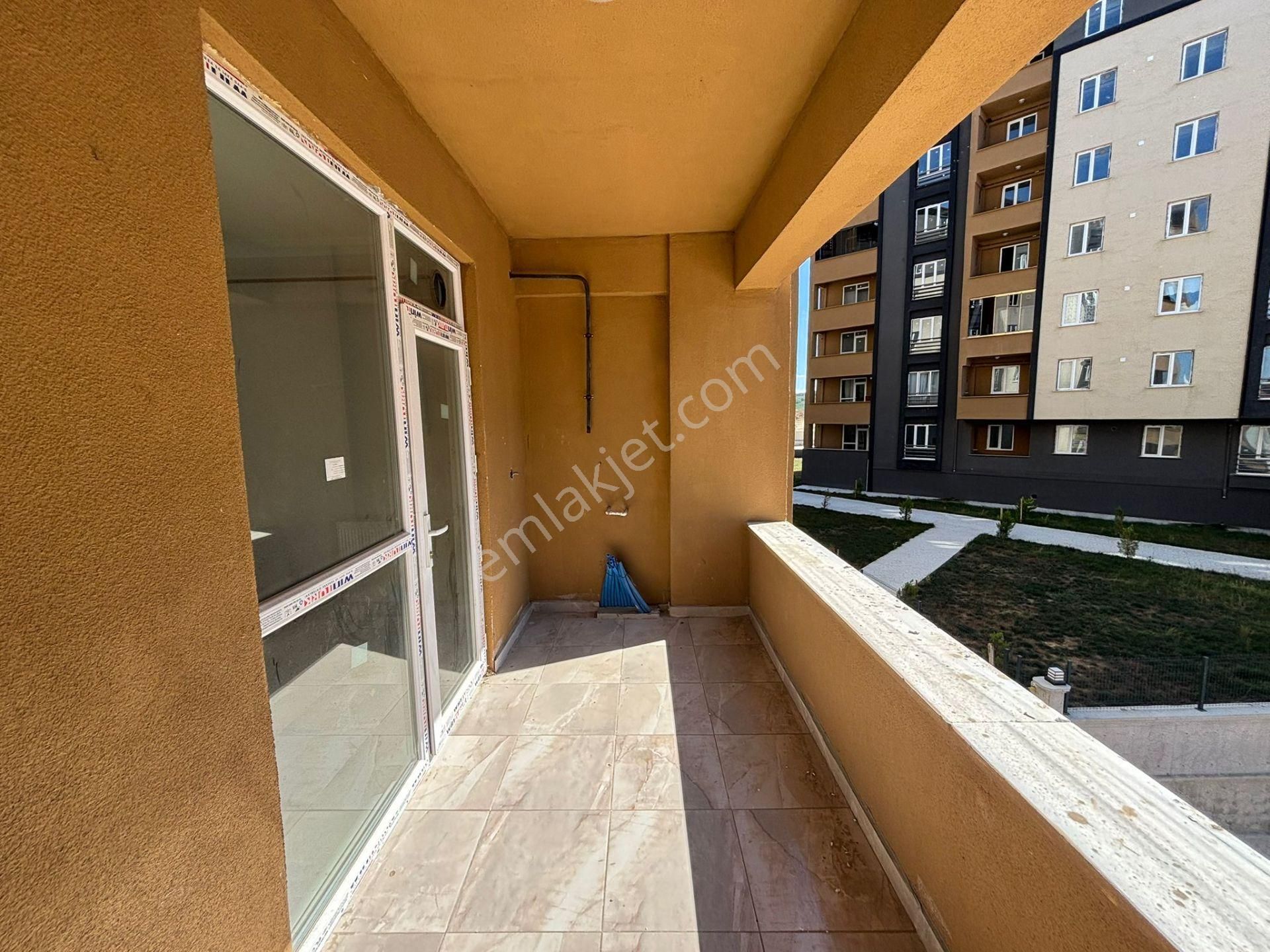 **eryıldız Gayrimenkul'den**istasyon Mah.site İçinde Kiralık Lüx 3+1 Daire - Görsel 16