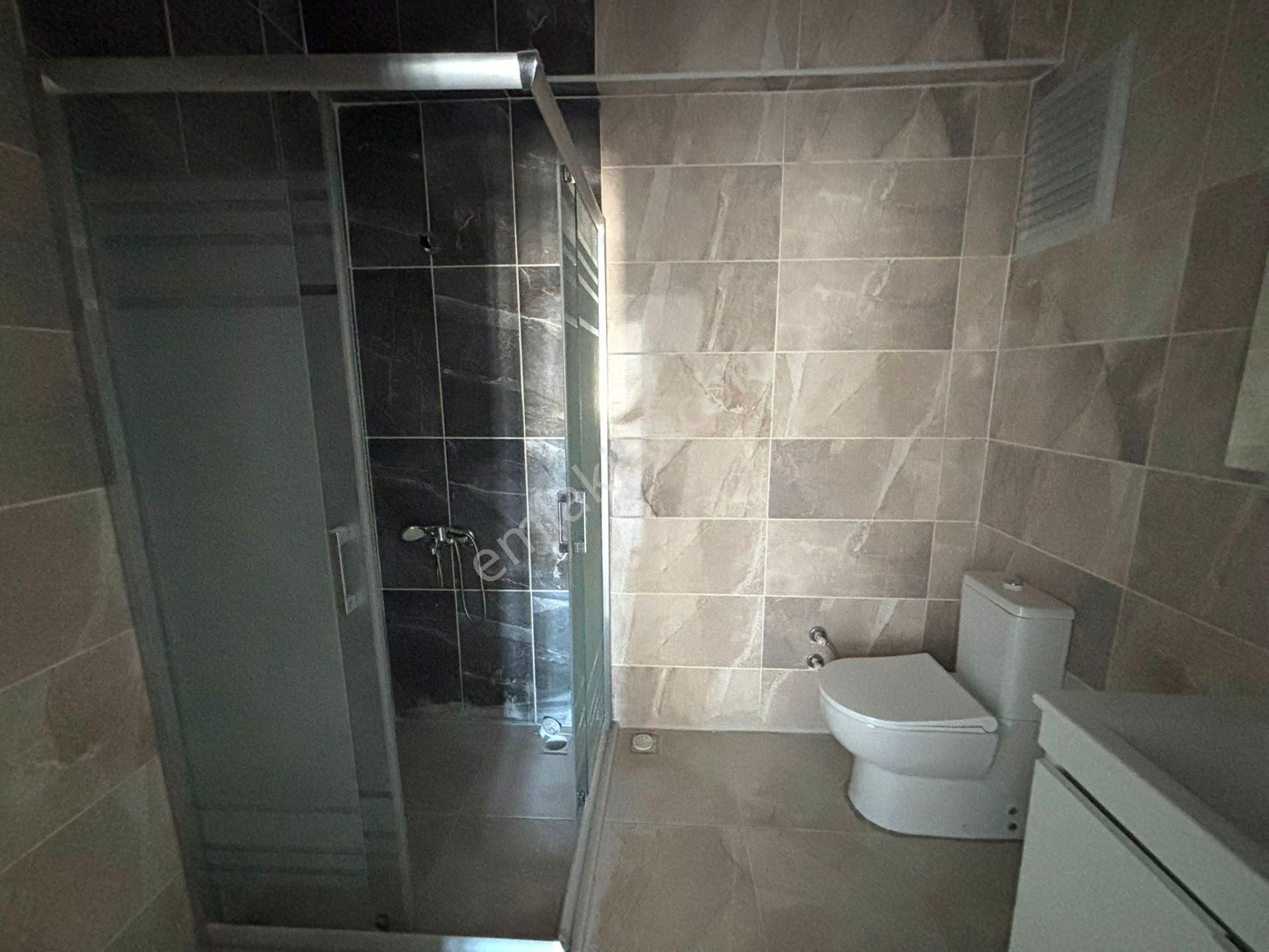 **eryıldız Gayrimenkul'den**istasyon Mah.site İçinde Kiralık Lüx 3+1 Daire - Görsel 28