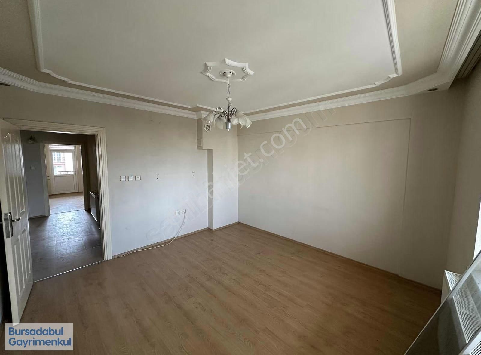 Bursadabul'dan Yunusemre Mah. 120 M2 Ferah 2+1 - Görsel 6