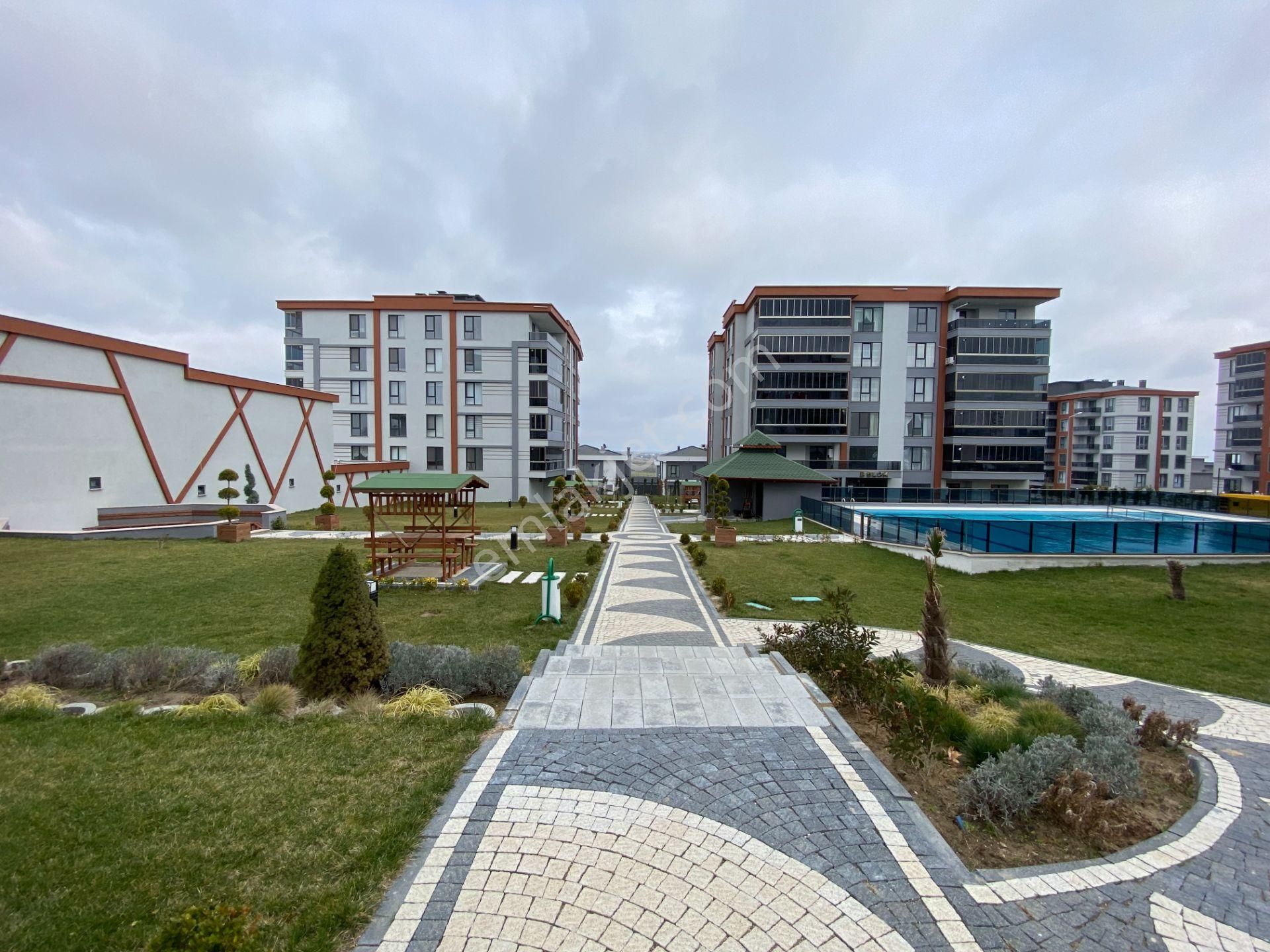 **eryıldız Gayrimenkul'den Doğaşehir 2 Sitesinde Acill Kiralık 1+1 Daire 3.kat Ön Cephe - Görsel 5