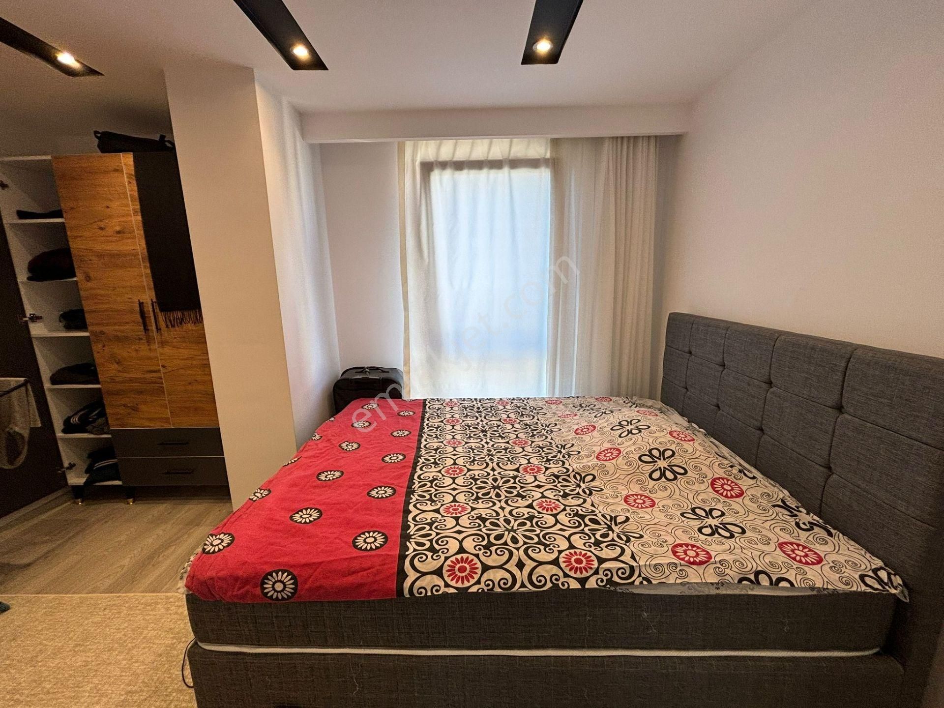 **eryıldız Gayrimenkul'den** Tepe Bölgesinde Merkezi Konumda Fuul Eşyalı Lüks 1+1 2.kat Ön Cephe - Görsel 20