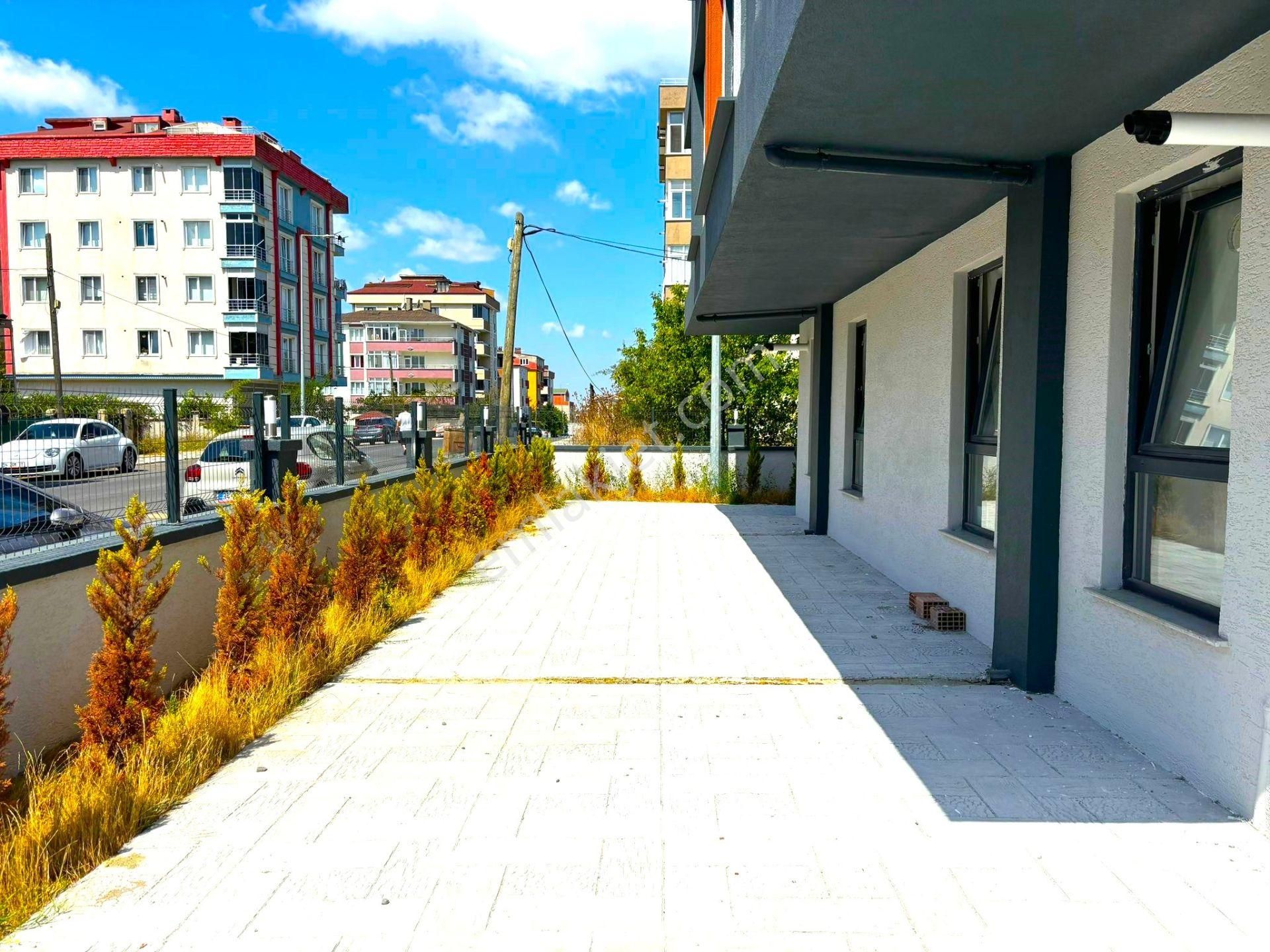 **eryıldız Gayrimenkul'den** Tepe Bölgesinde Merkezi Konumda Fuul Eşyalı Lüks 1+1 2.kat Ön Cephe - Görsel 33