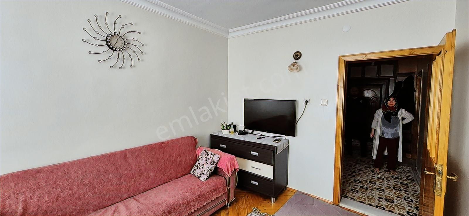 Akıncılar Mah.satılık Site İçi 3+1 Ara Kat Daire - Görsel 12