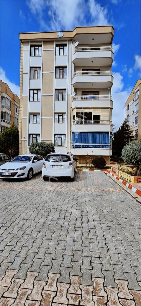 Akıncılar Mah.satılık Site İçi 3+1 Ara Kat Daire - Görsel 3