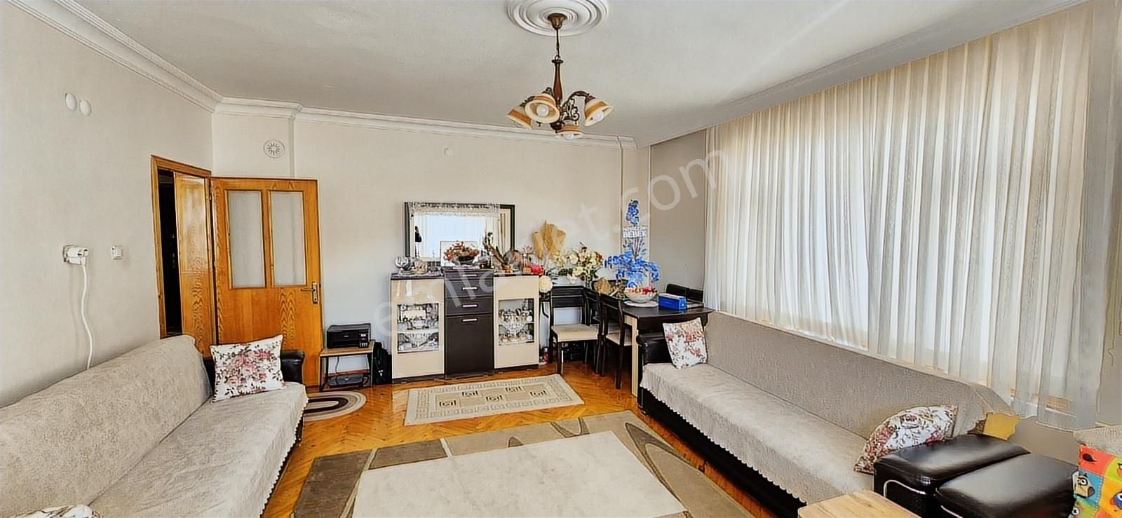 Akıncılar Mah.satılık Site İçi 3+1 Ara Kat Daire - Görsel 6