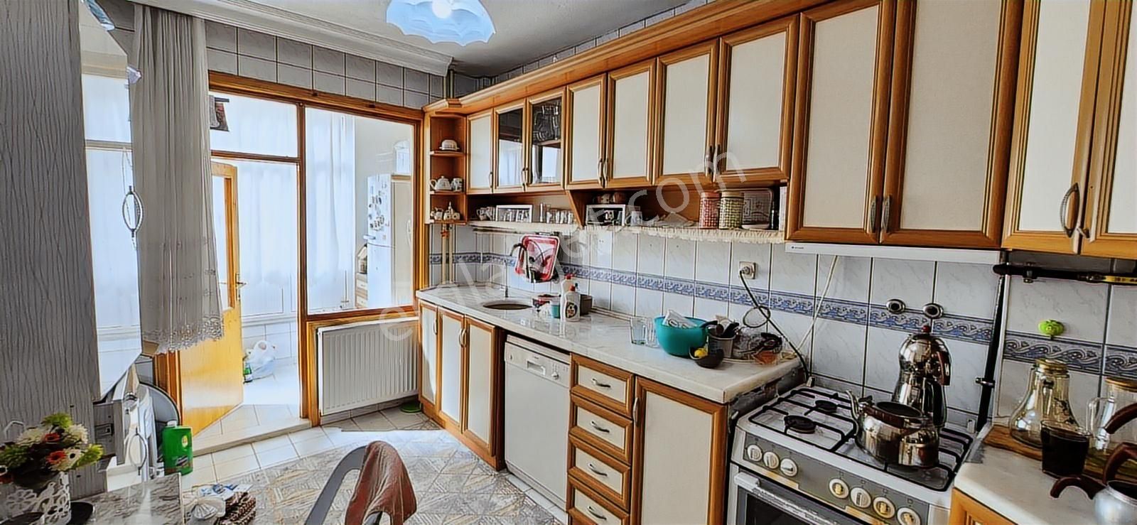 Akıncılar Mah.satılık Site İçi 3+1 Ara Kat Daire - Görsel 14