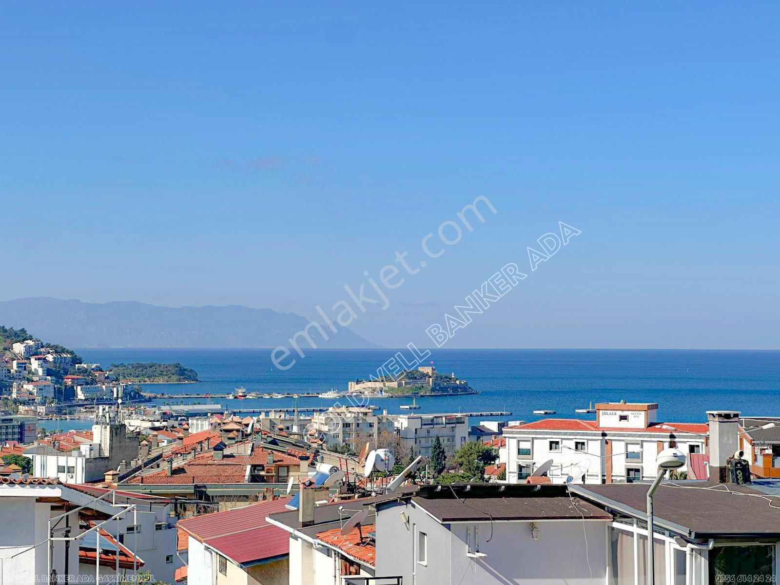 Kuşadası Marinada Müstakil Bahçeli 4+1 Villa - Görsel 31