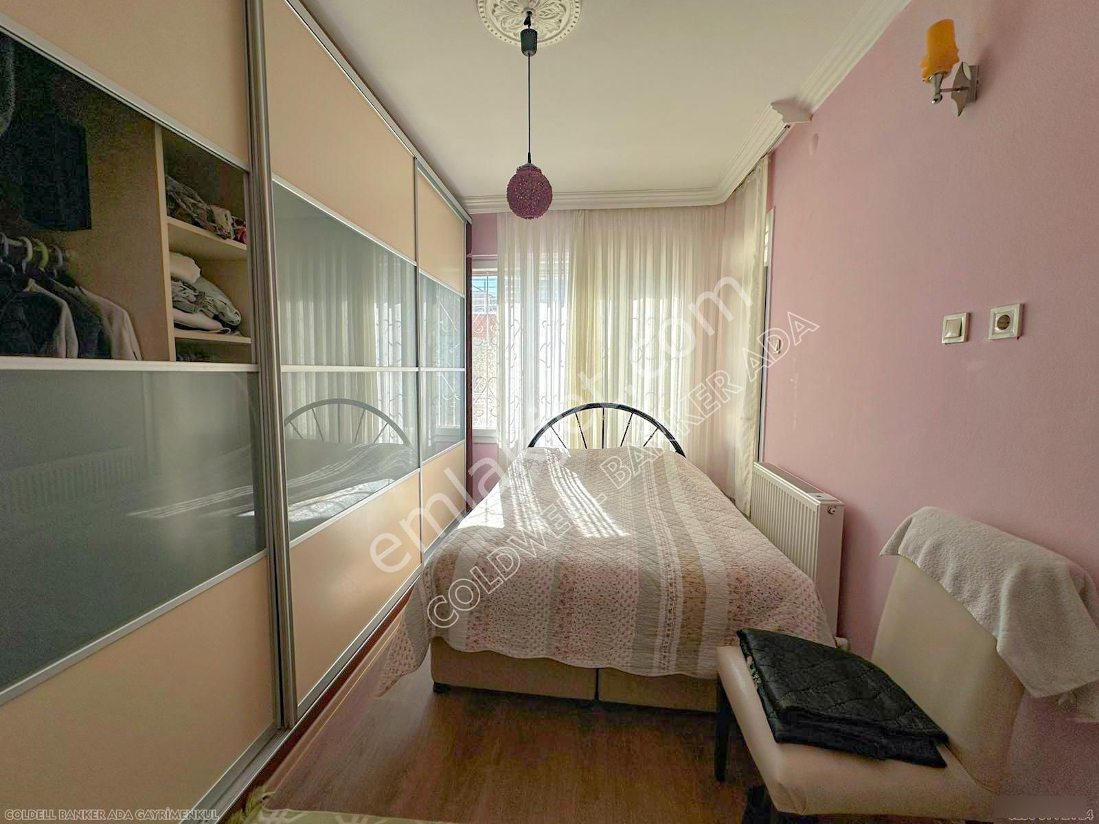 Kuşadası Marinada Müstakil Bahçeli 4+1 Villa - Görsel 21