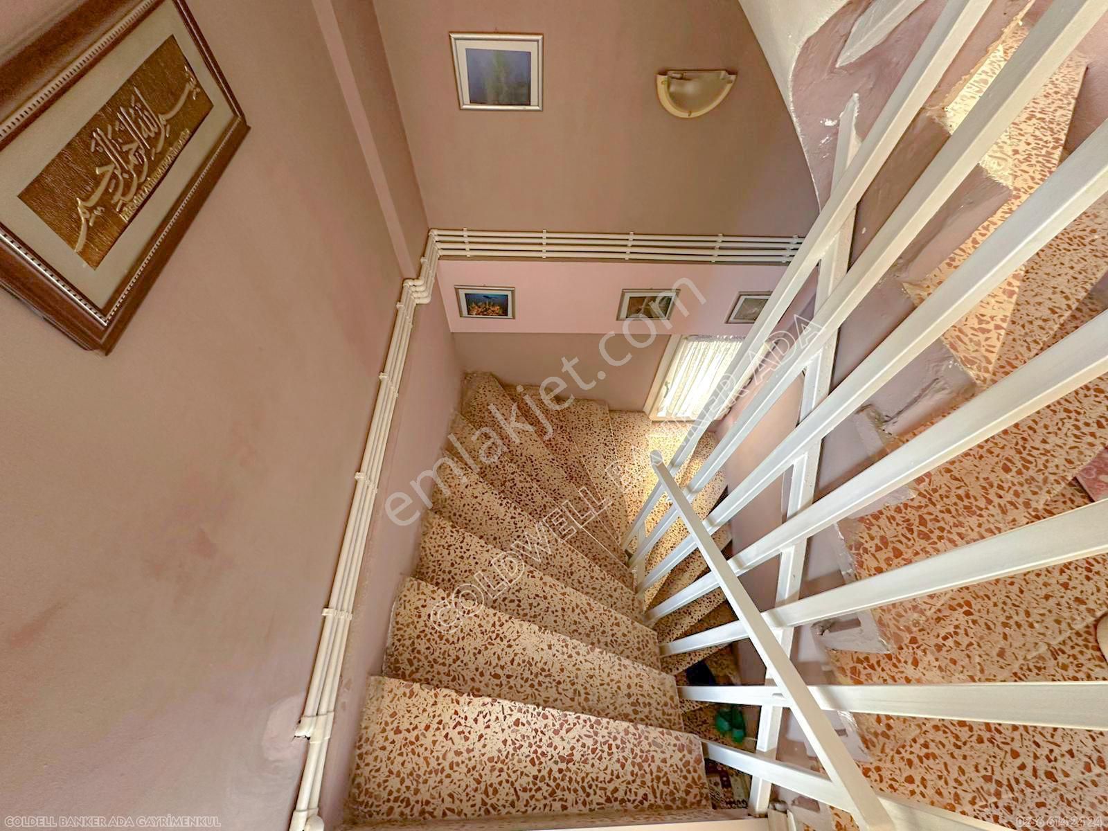 Kuşadası Marinada Müstakil Bahçeli 4+1 Villa - Görsel 26