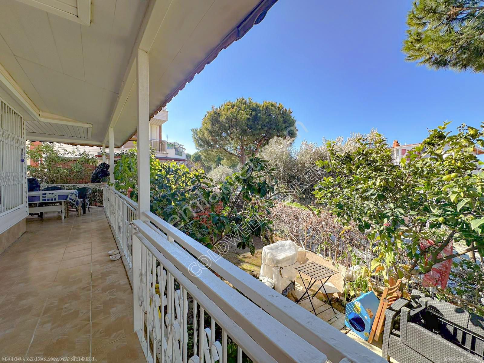 Kuşadası Marinada Müstakil Bahçeli 4+1 Villa - Görsel 9