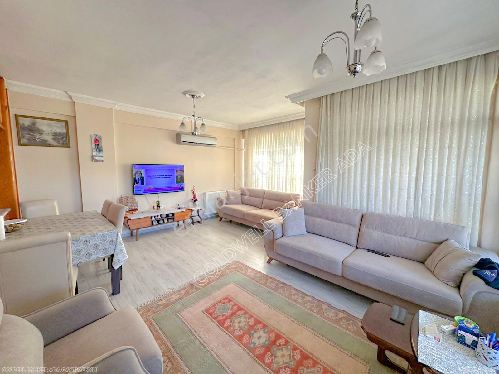 Kuşadası Marinada Müstakil Bahçeli 4+1 Villa - Görsel 12