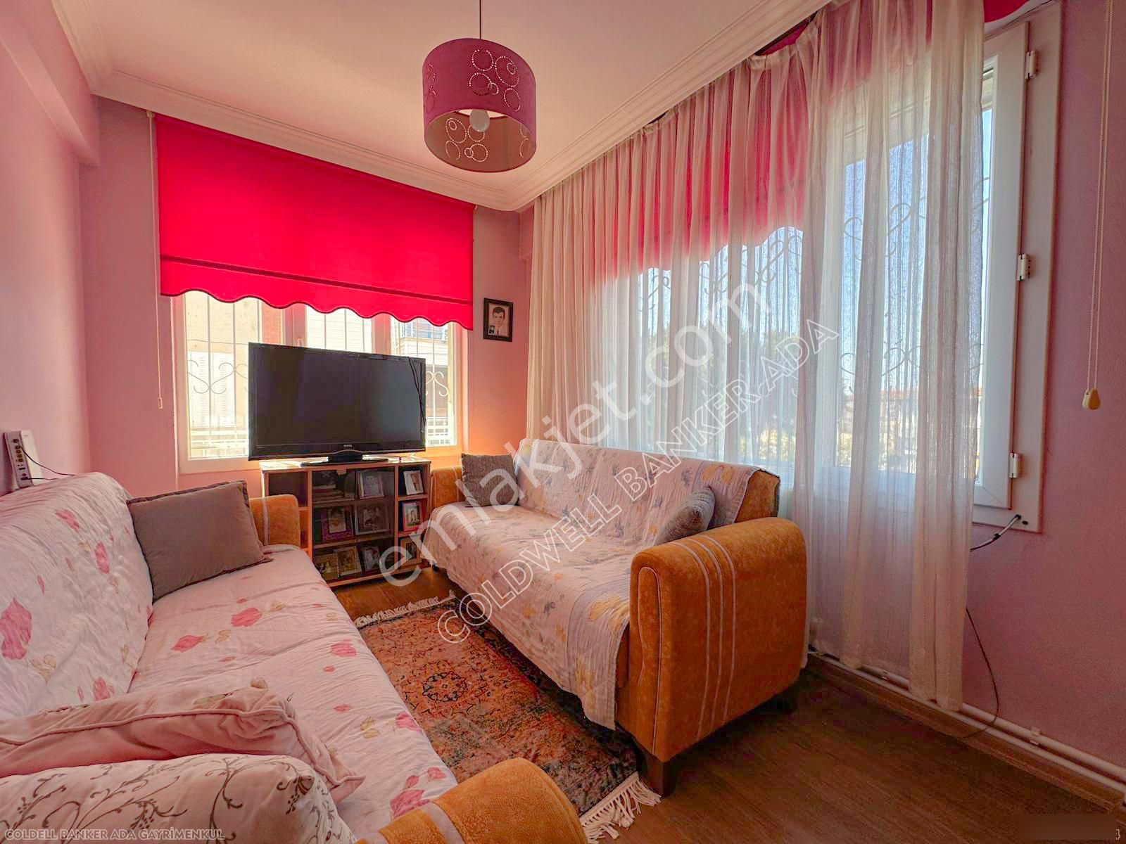 Kuşadası Marinada Müstakil Bahçeli 4+1 Villa - Görsel 22