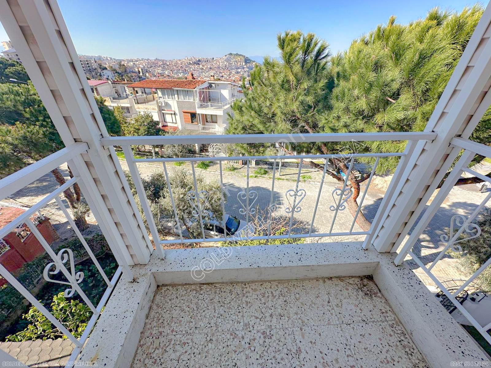 Kuşadası Marinada Müstakil Bahçeli 4+1 Villa - Görsel 30