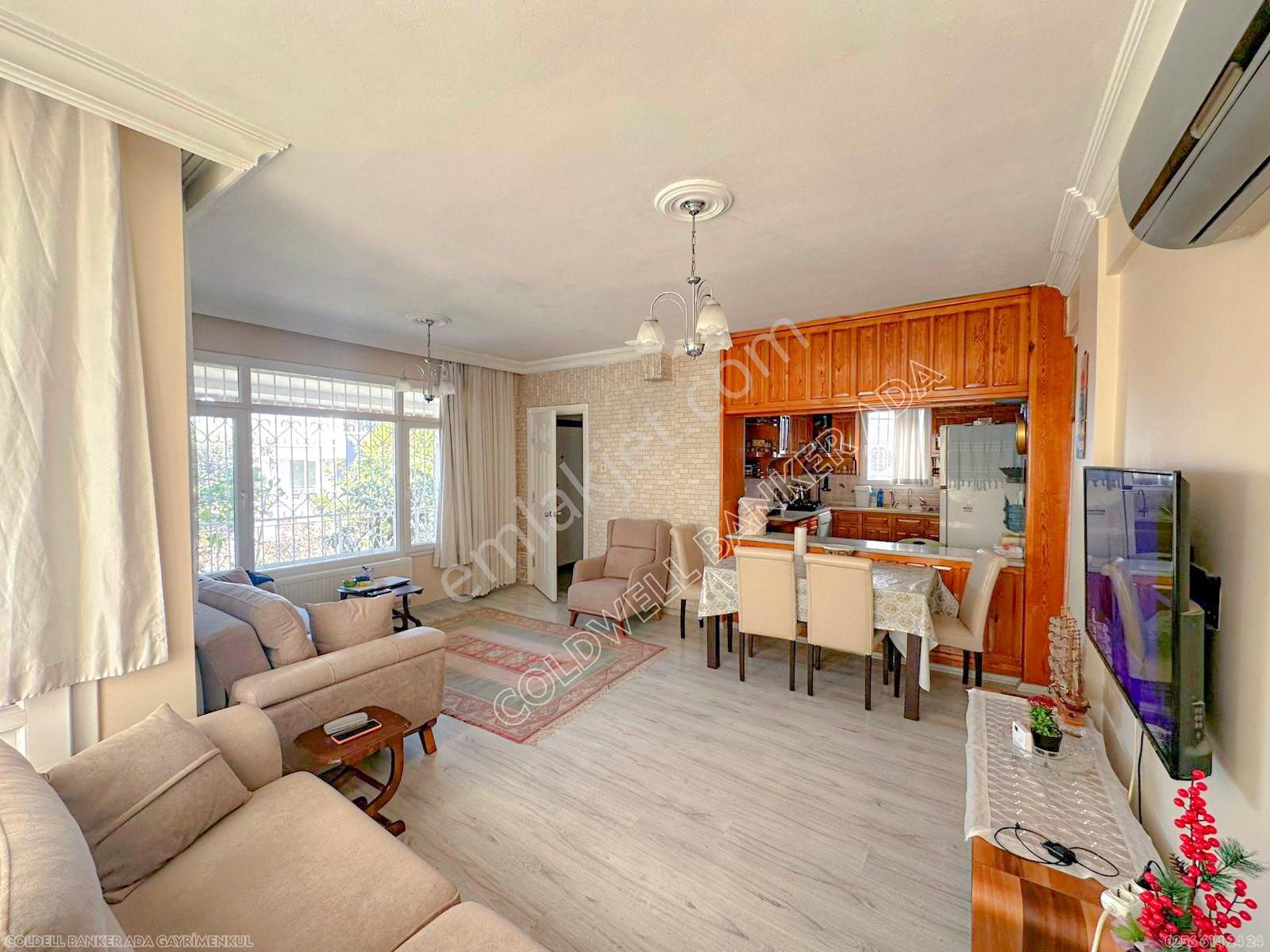 Kuşadası Marinada Müstakil Bahçeli 4+1 Villa - Görsel 16