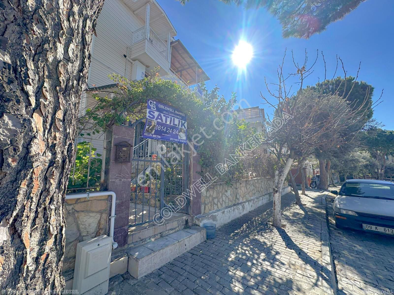 Kuşadası Marinada Müstakil Bahçeli 4+1 Villa - Görsel 37