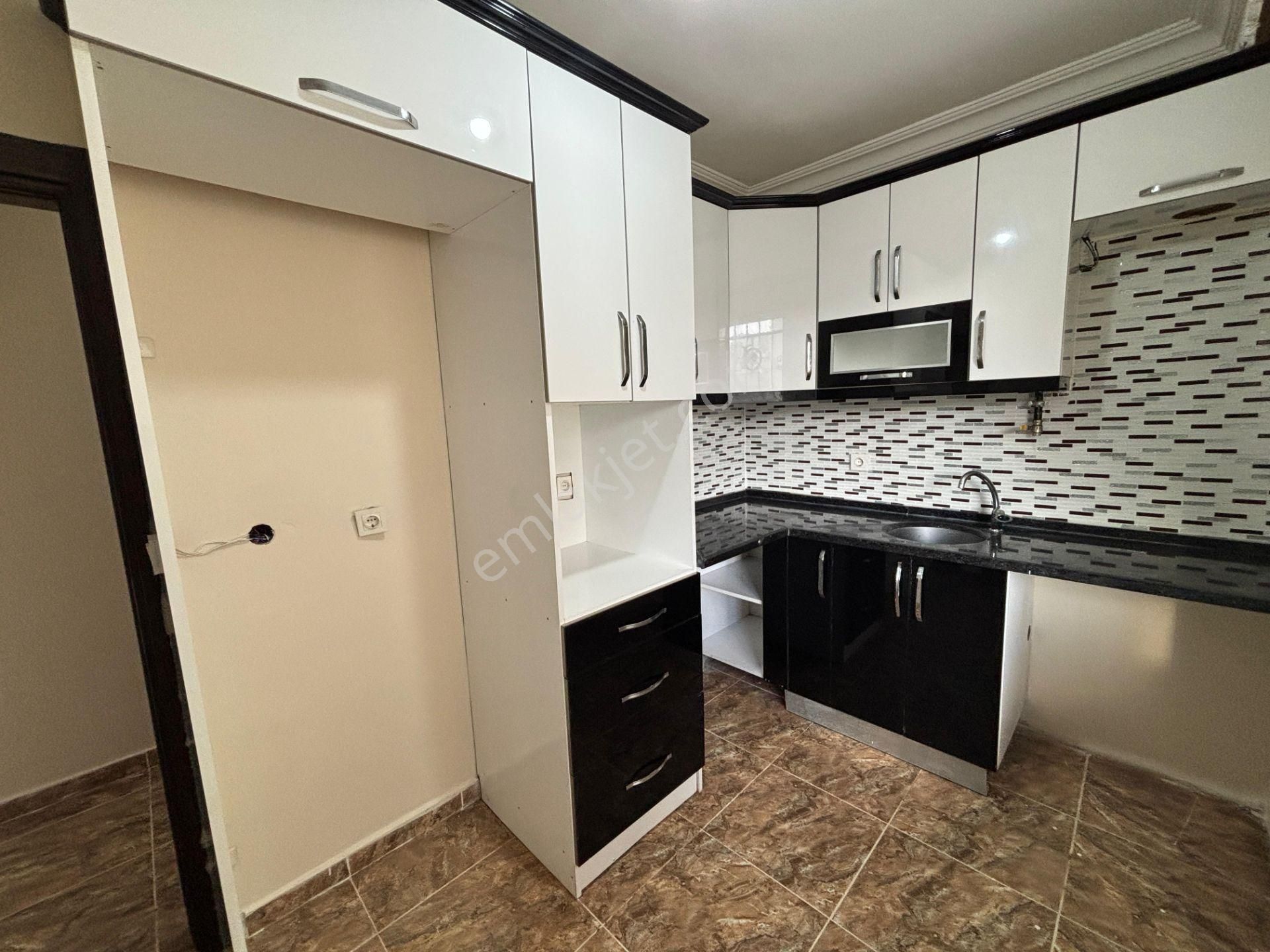 **eryıldız Gayrimenkul'den**istasyon Mah.kiralık 2+1 Bahçe Katı - Görsel 8