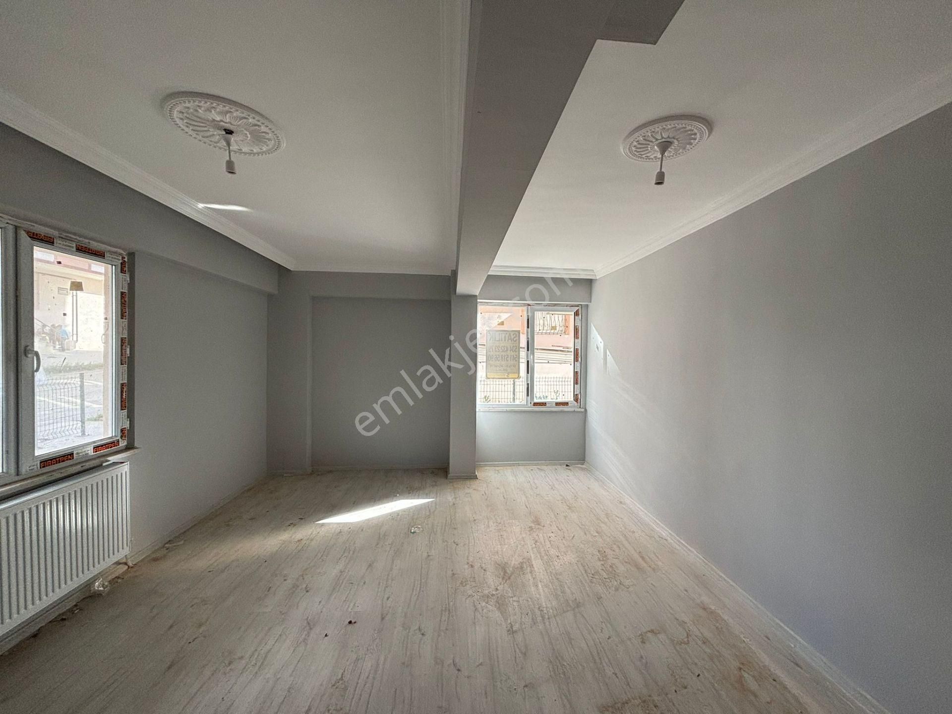 **eryıldız Gayrimenkul'den**gültepe Mah.iskanlı 2+1 Y.giriş Ön Cephe - Görsel 7