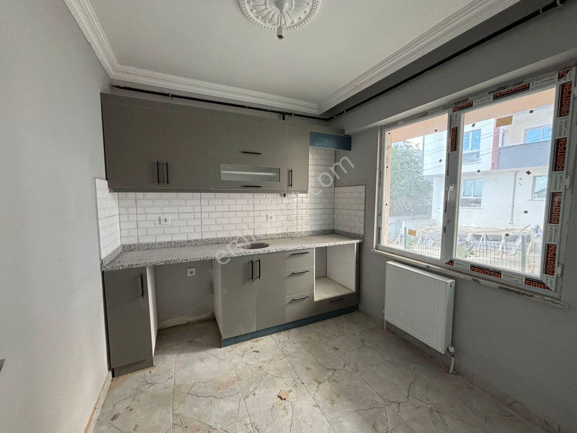 **eryıldız Gayrimenkul'den**gültepe Mah.iskanlı 2+1 Y.giriş Ön Cephe - Görsel 10