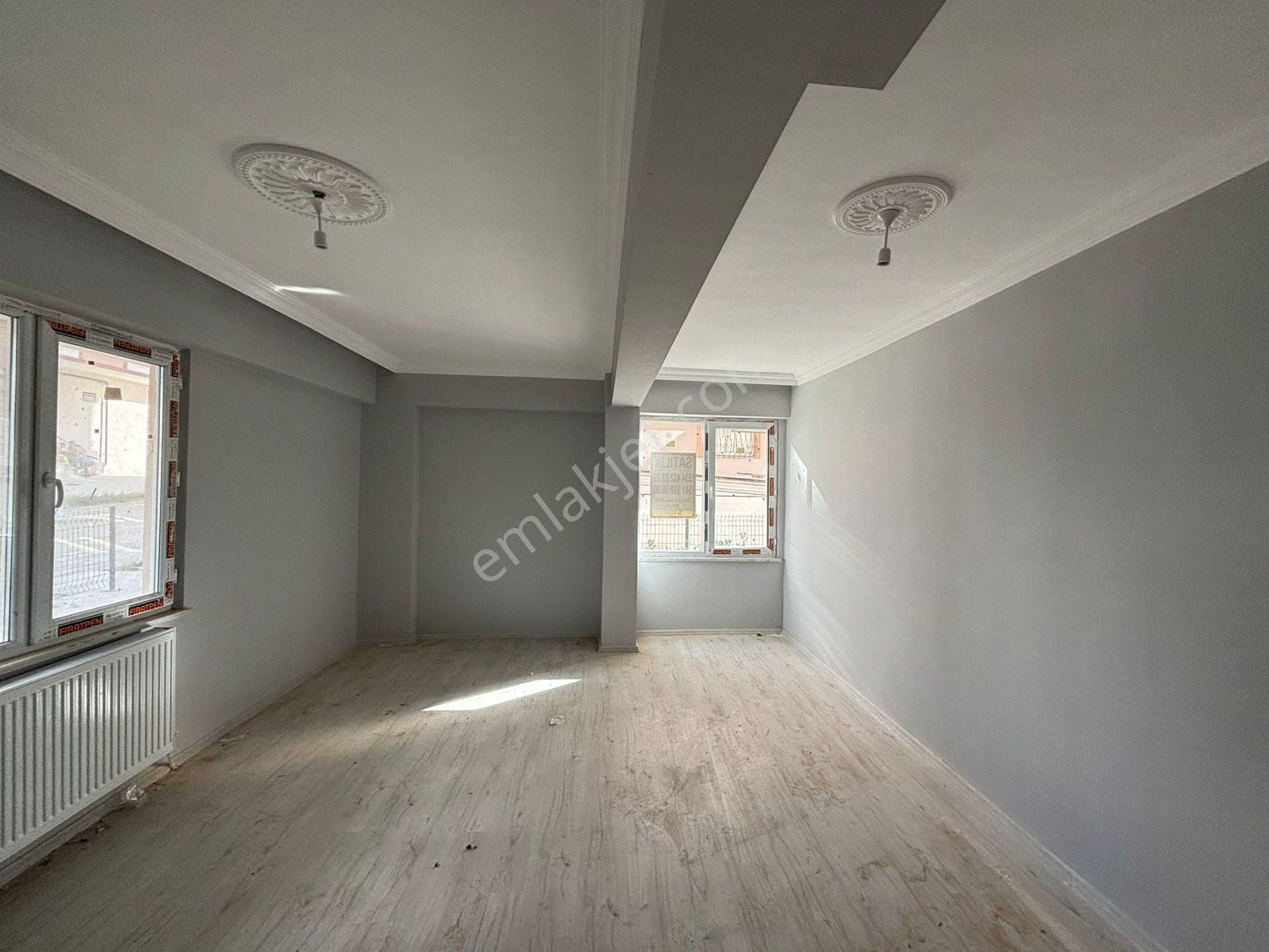 **eryıldız Gayrimenkul'den**gültepe Mah.iskanlı 2+1 Y.giriş Ön Cephe - Görsel 5