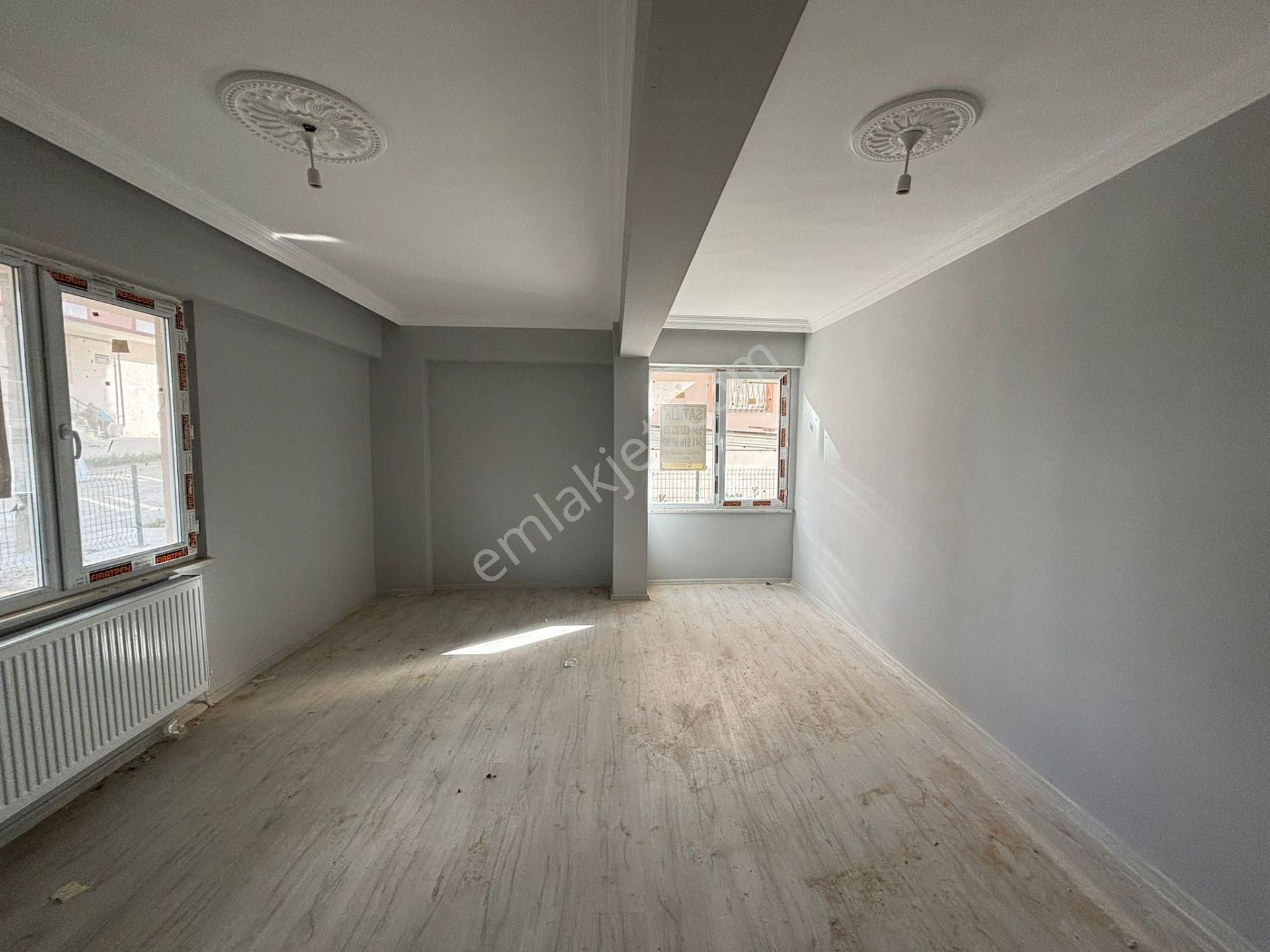 **eryıldız Gayrimenkul'den**gültepe Mah.iskanlı 2+1 Y.giriş Ön Cephe - Görsel 6