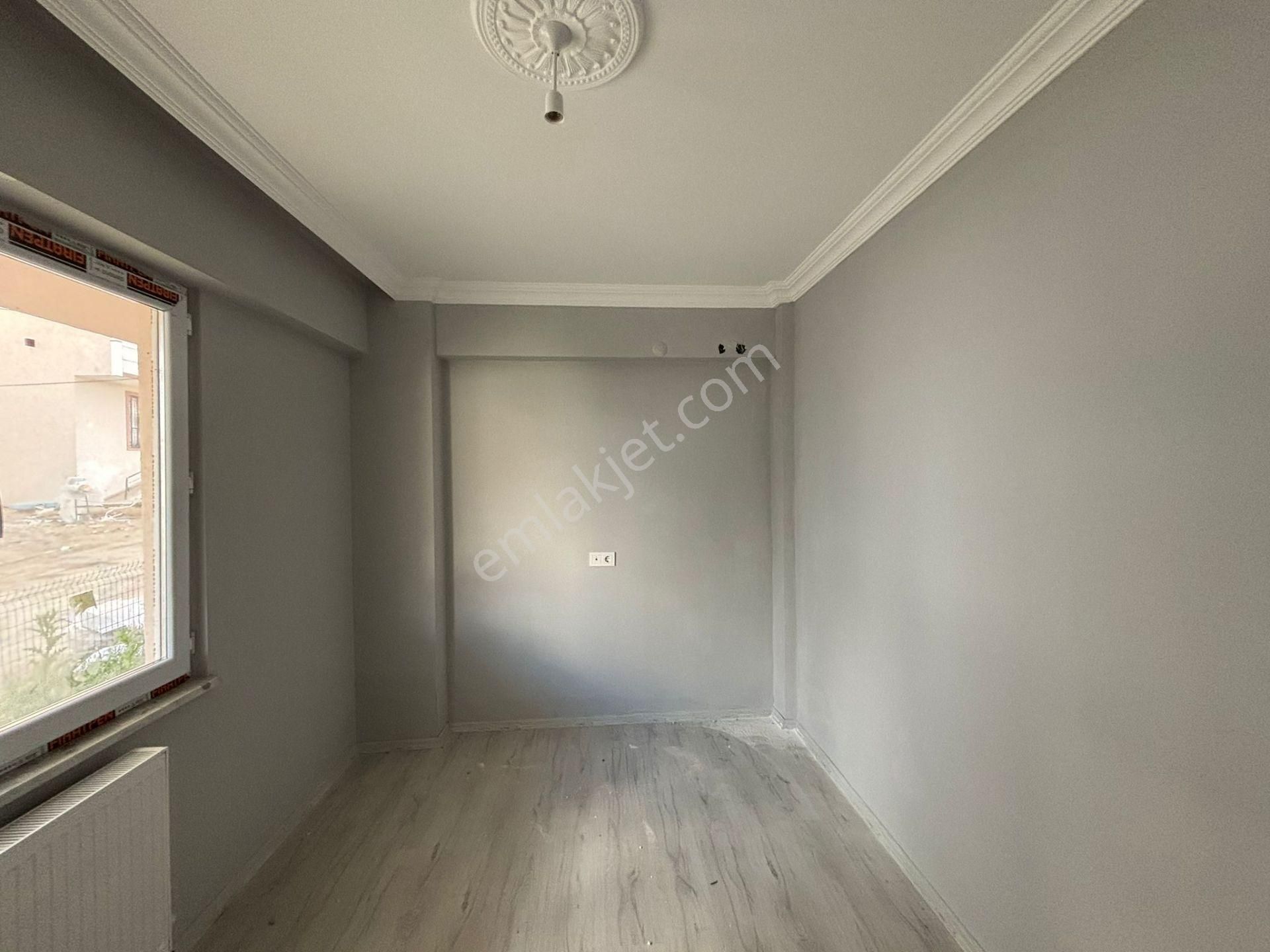 **eryıldız Gayrimenkul'den**gültepe Mah.iskanlı 2+1 Y.giriş Ön Cephe - Görsel 17