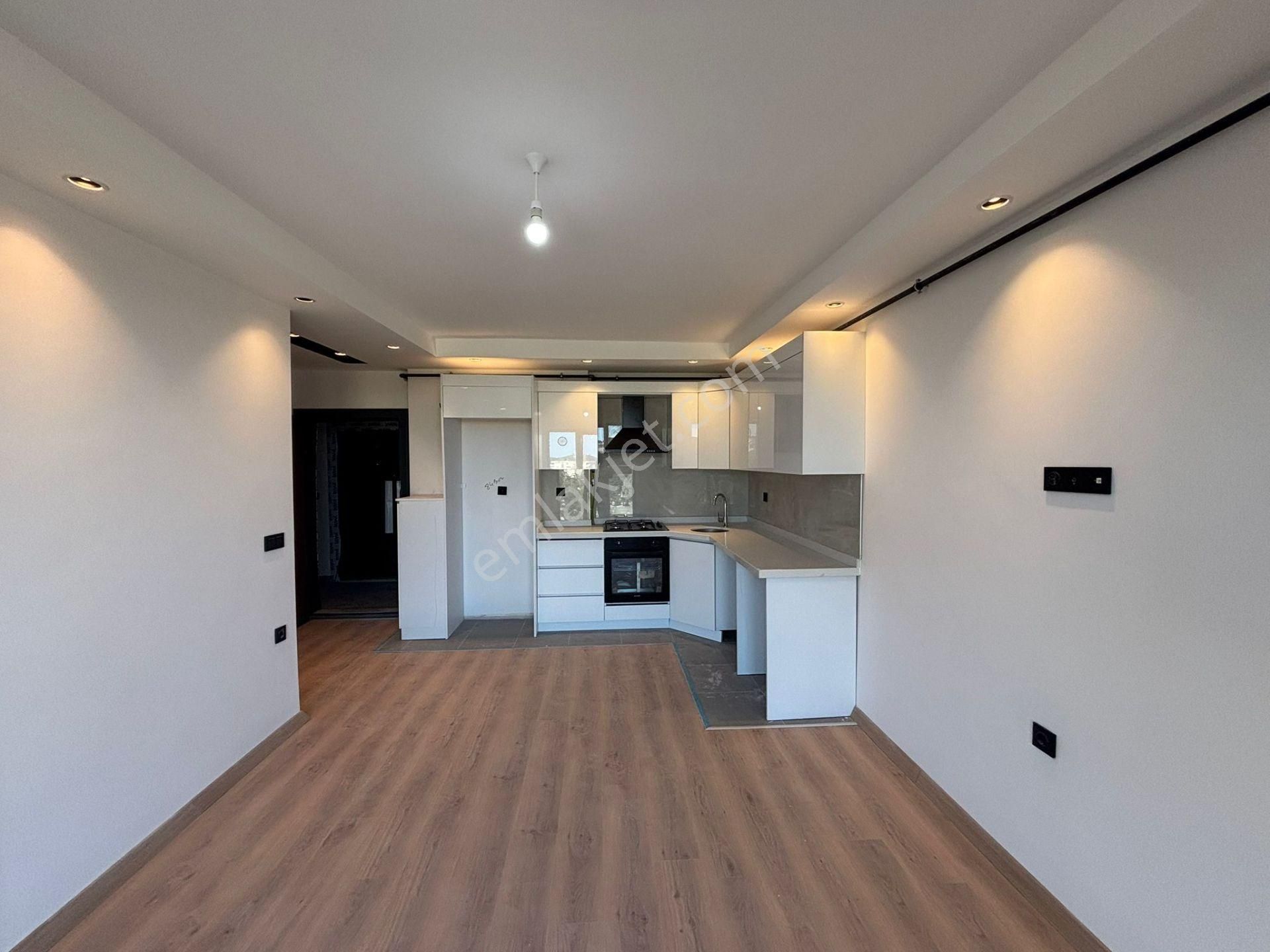 **eryıldız Gayrimenkul'den**çarşı İçinde Polis Evi Yanı Kiralık 1+1 Daire - Görsel 12
