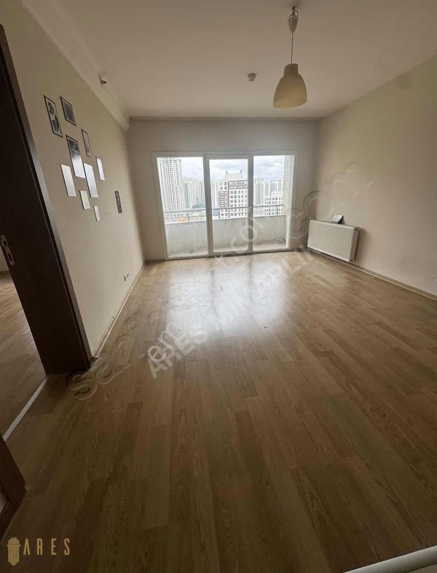 Beylikdüzü Aresten Metrobüse 8 Dk Kiralık 1+1 Rezıdance Daire