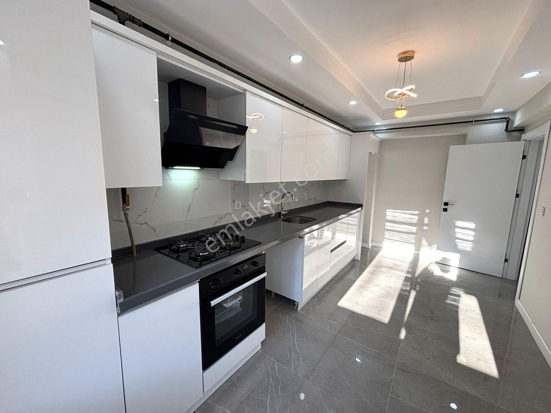 **eryıldız Gayrimenkul'den**gültepe Mah.iskanlı Kiralık Lüx 2+0 Yüksek Giriş Daire - Görsel 5