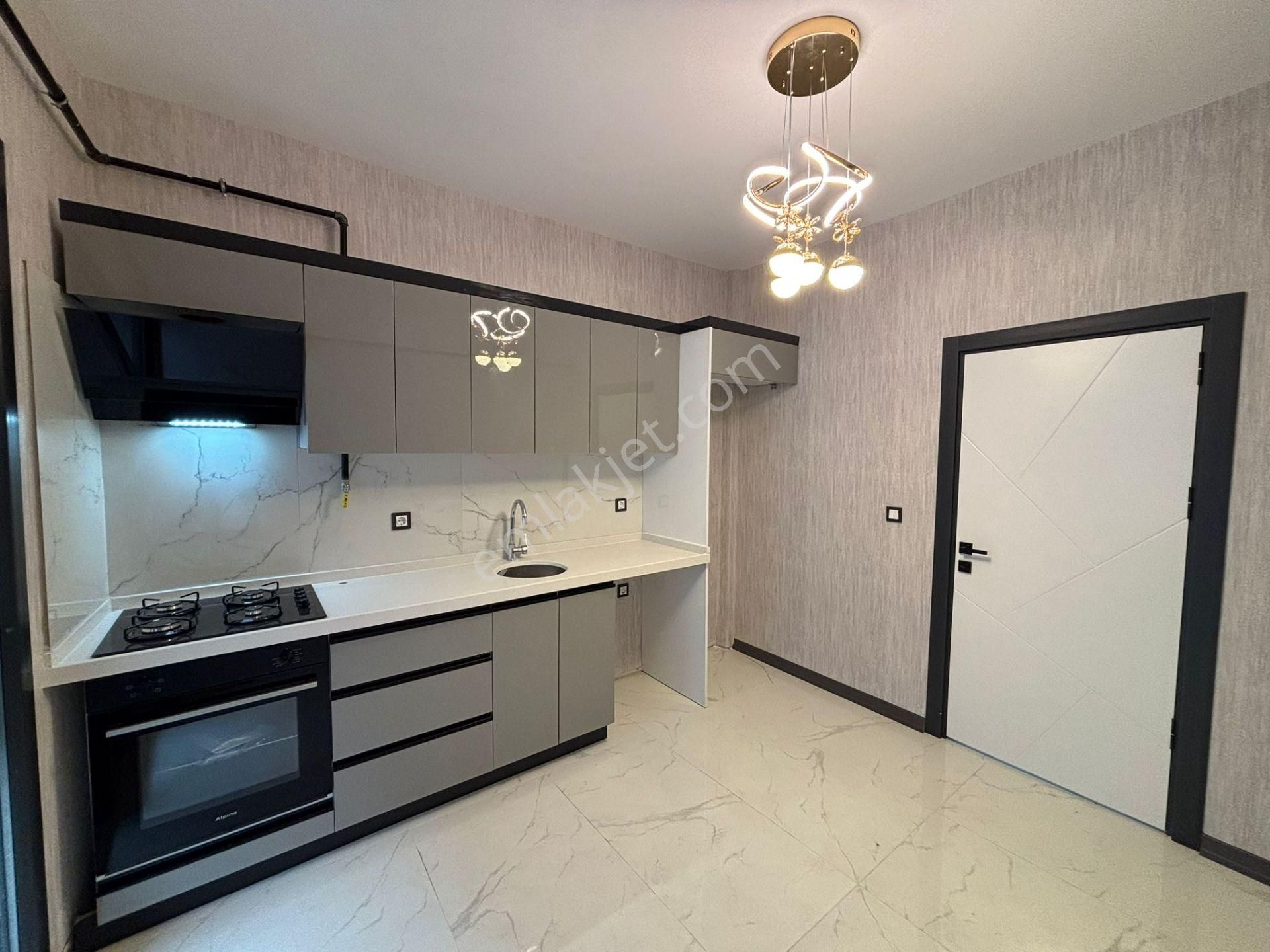 **eryıldız Gayrimenkul'den**atatürk Mah.iskanlı Ful+ful Ultra Lüks 3+1 - Görsel 3