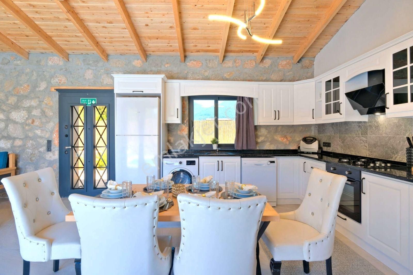 Fethiye Üzümlü Mahallesinde 2+1 125m2 Havuzlu Bahçeli Villa - Görsel 4