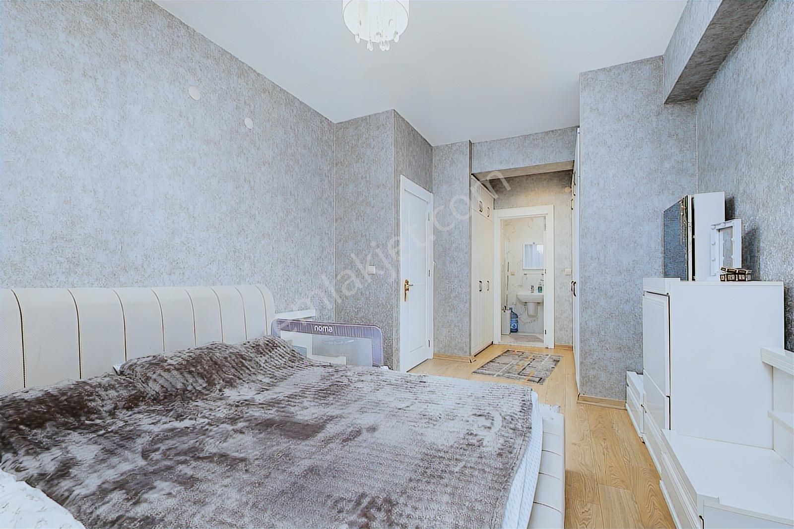 Remax Advantage'den Alpış Aden House'da Satılık 3,5+1 Daıre - Görsel 6