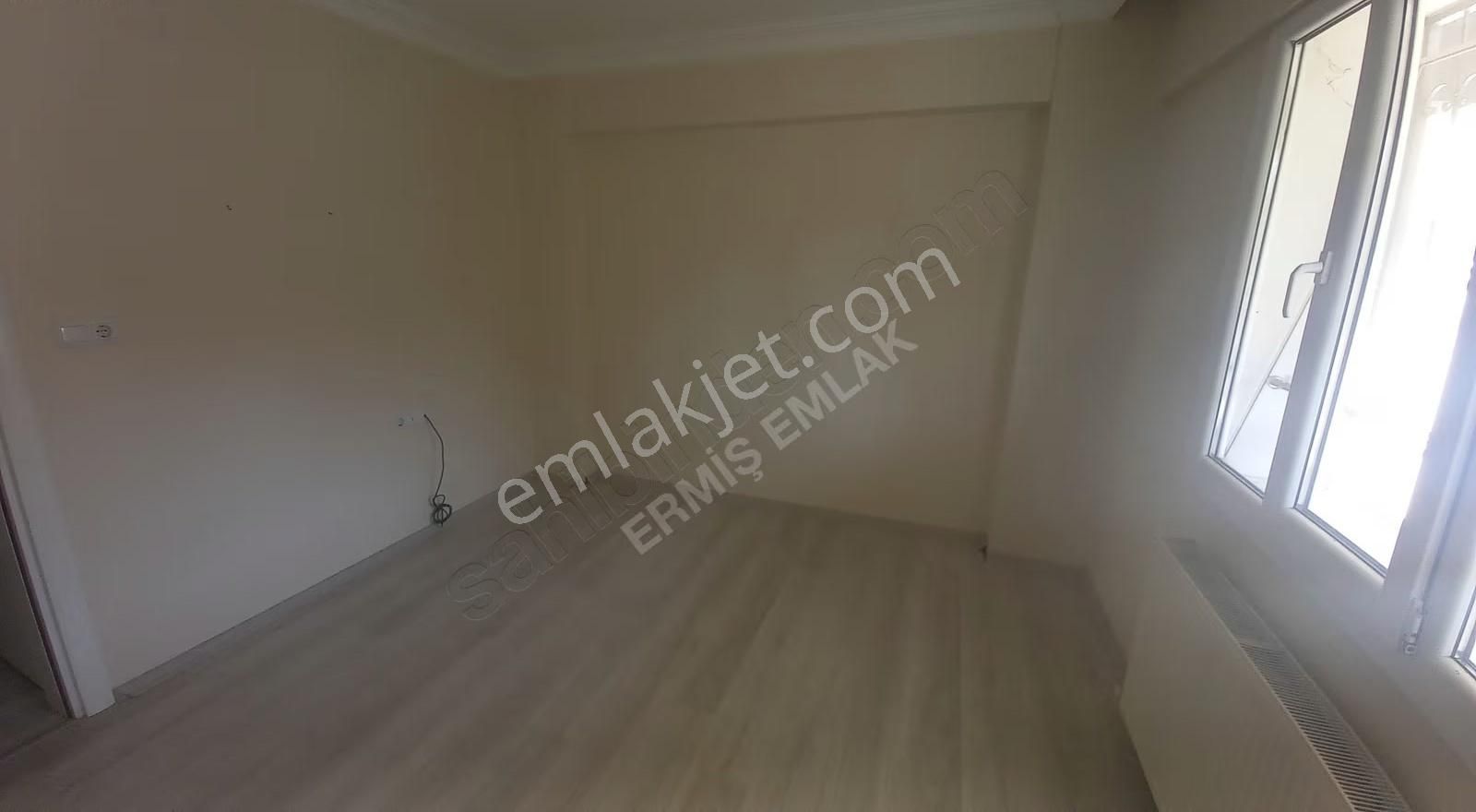 Atatürk Mah. Kaymakamlık Yakını Gölette Satılık 3+1 Daire - Görsel 5