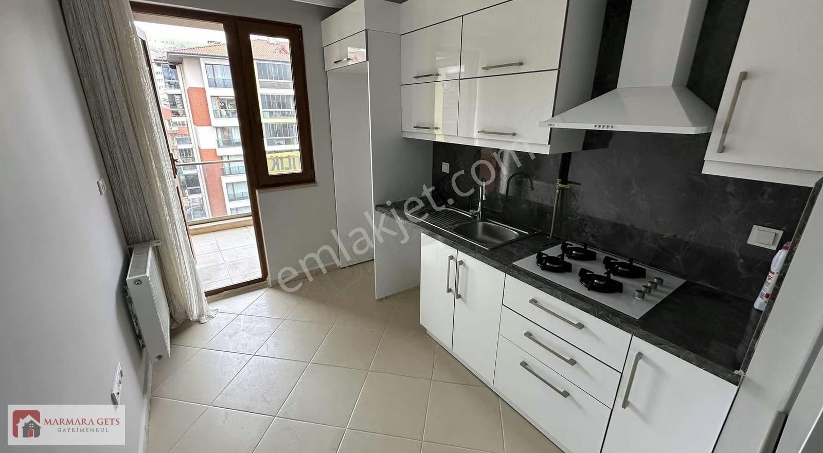 Marmara Gets -türköz Park Sitesi Satılık 1+1 Ayrı Mutfaklı Daire - Görsel 3