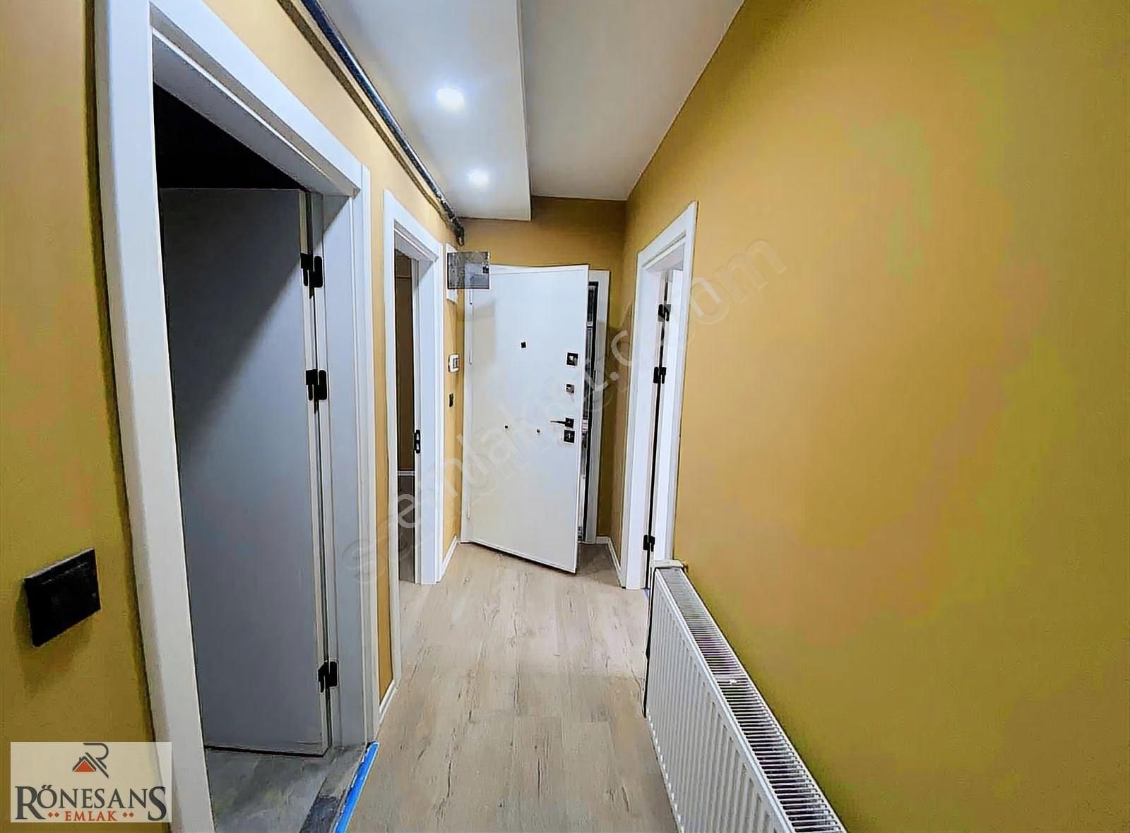 Rönesan Emlak'tan Eşyalı Satılık 2+1