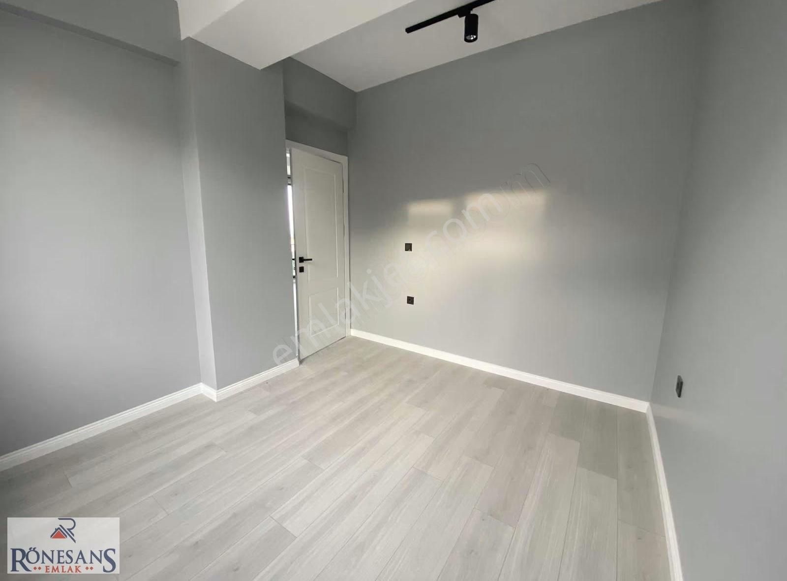 Rönesans Emlak'tan Satılık 1+1 - Görsel 14