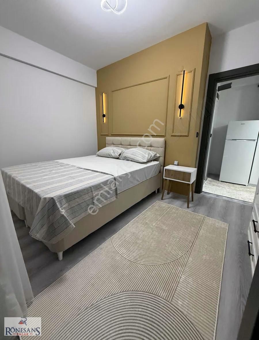 Rönesans Emlak'tan Ful Sıfır Eşyalı Krediye Uygun Geniş 1+1