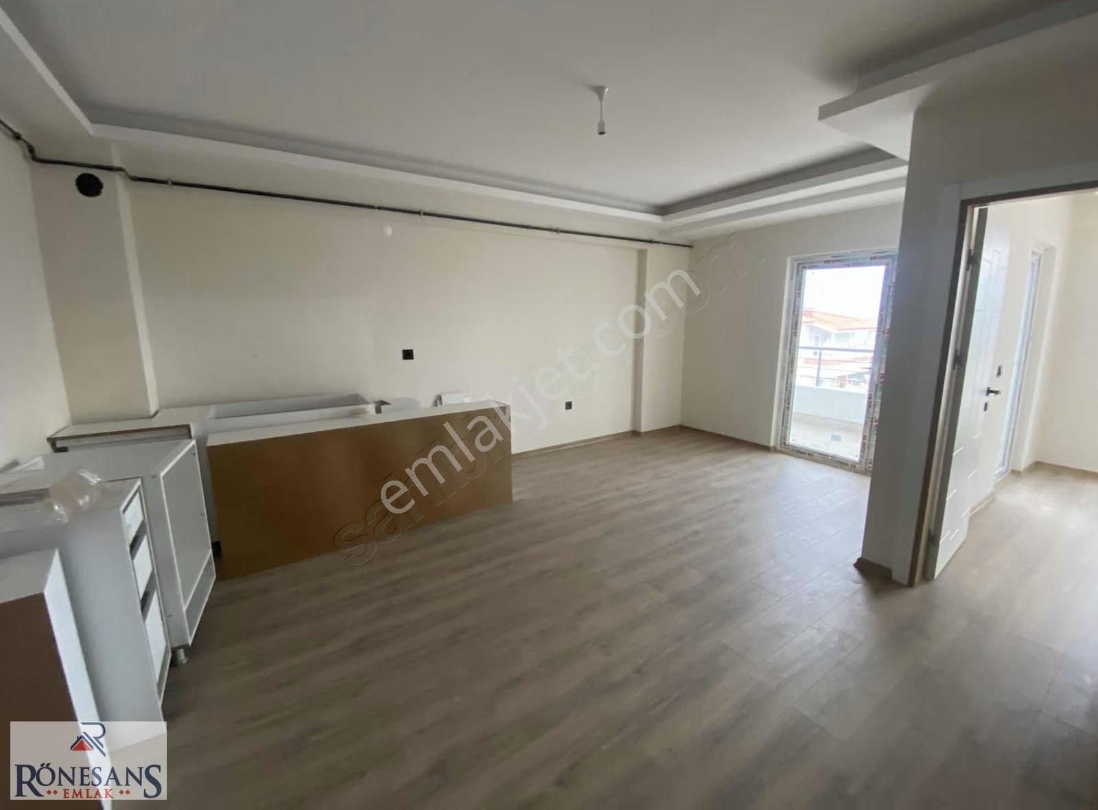 Rönesans Emlak'tan Satlık 1+1