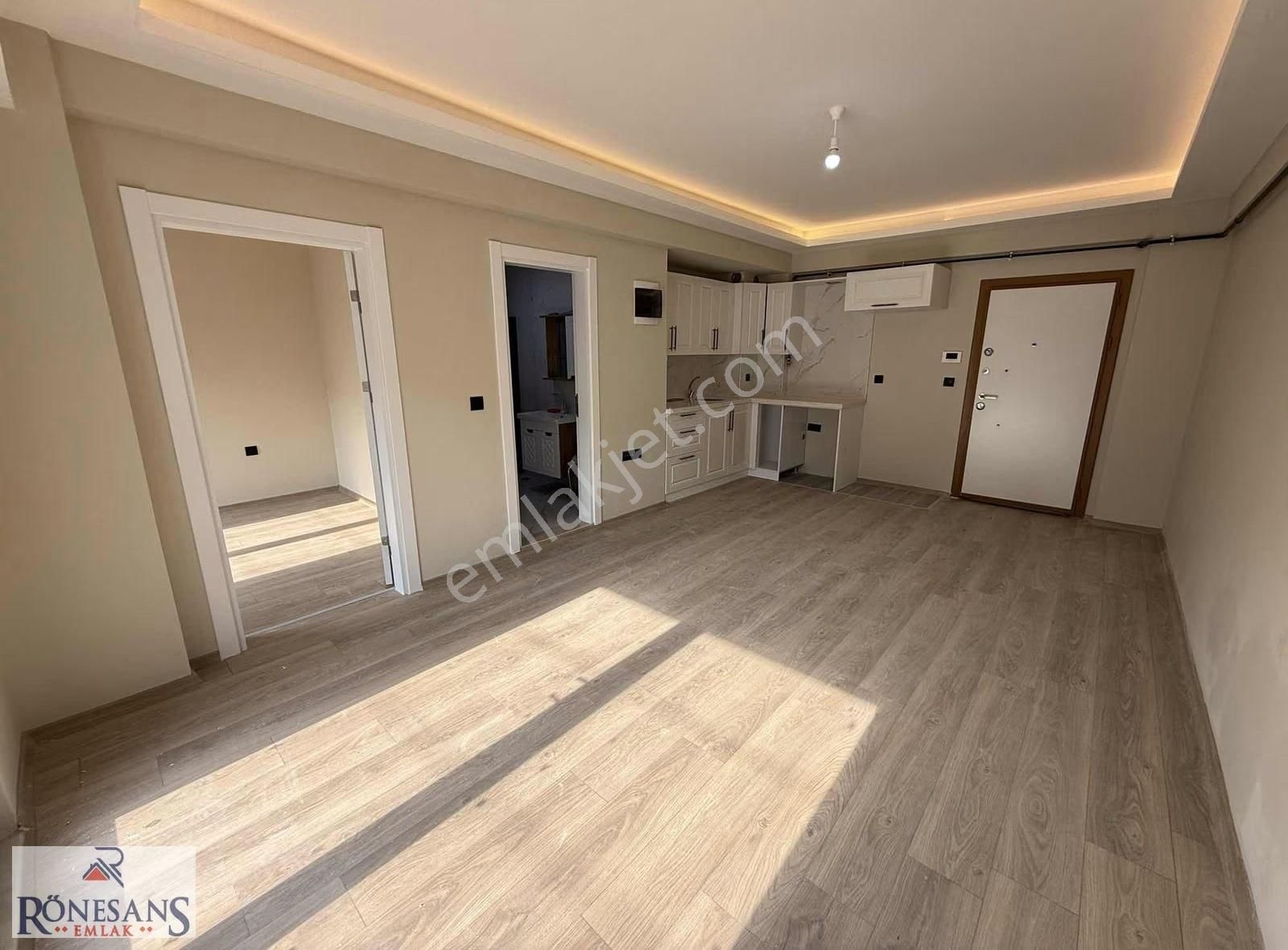 Rönesans Emlak'tan Mevlana Mahallesinde Geniş 1+1 - Görsel 3