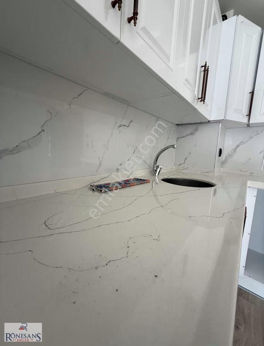 Rönesans Emlak'tan Mevlana Mahallesinde Geniş 1+1 - Görsel 8