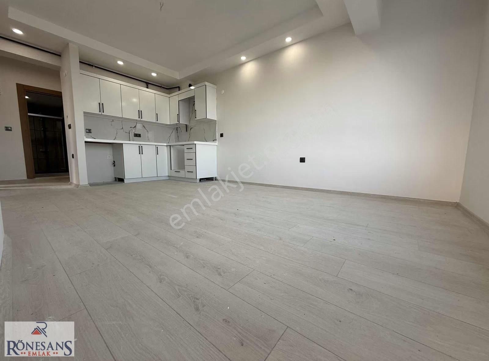 Rönesans Emlak'tan Ful Deniz Manzaralı Ful Kredili 2+1 - Görsel 10