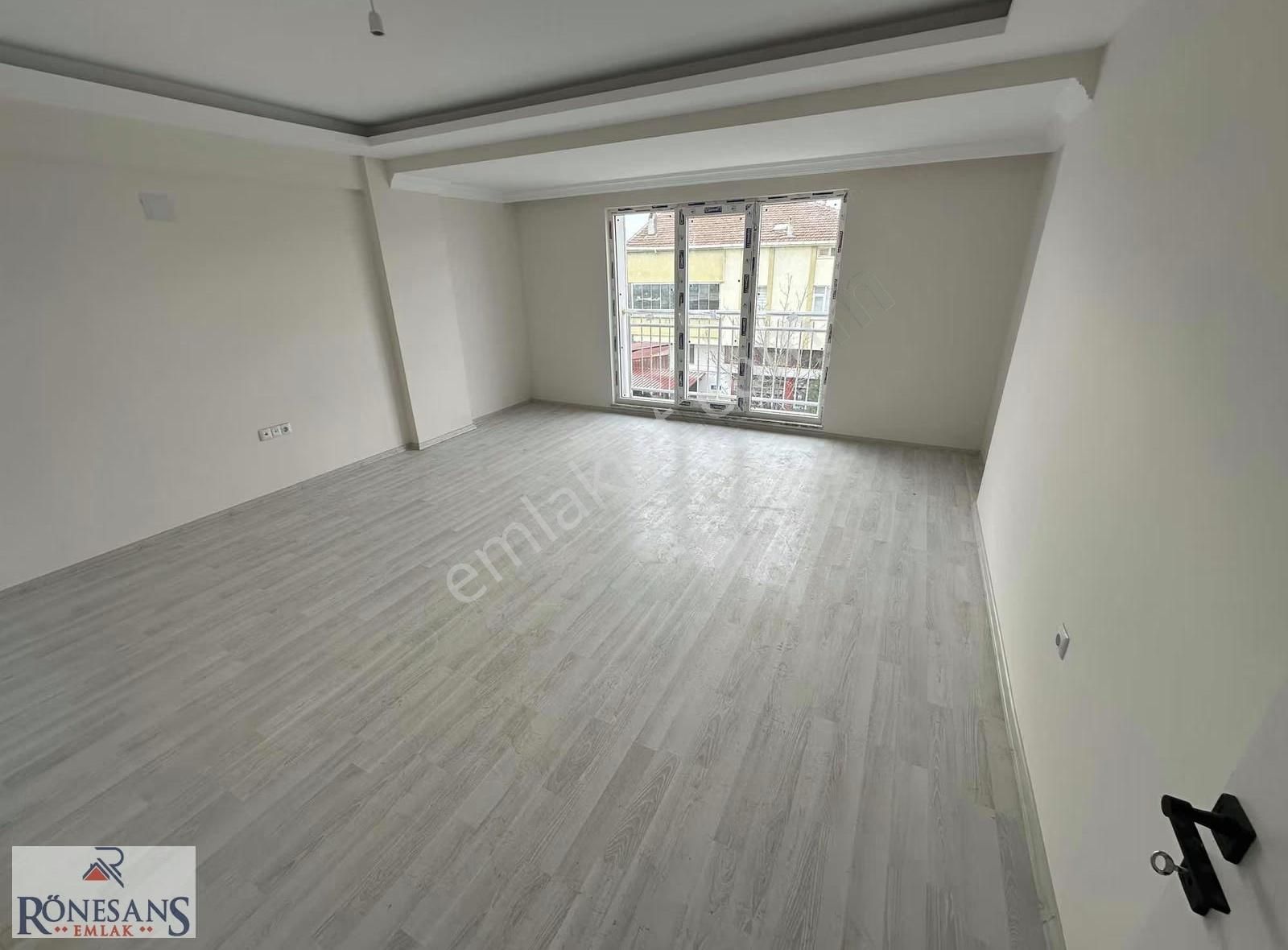 Rönesans Emlak Satıyor