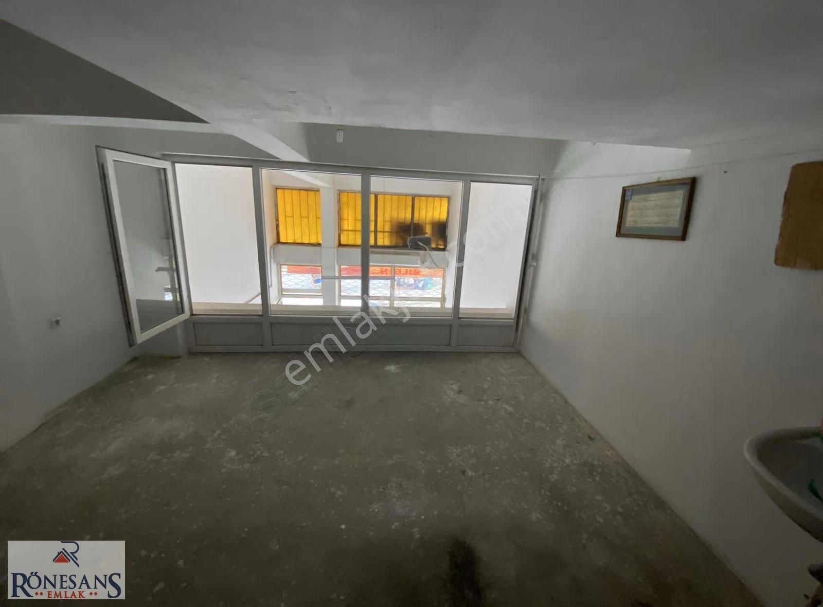 Rönesans Emlak'tan Satılık Dükkan - Görsel 8